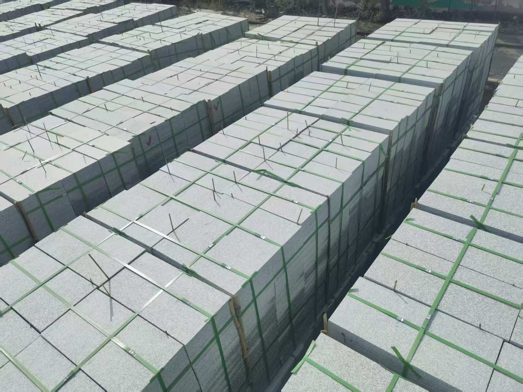 商洛 芝麻白1.8公分火烧300*600地铺，清仓大甩卖