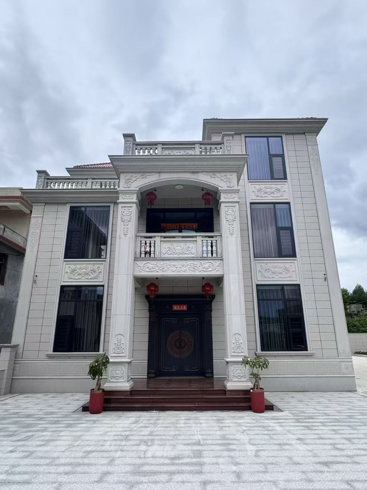 商洛 芝麻白石材别墅干挂案例展示