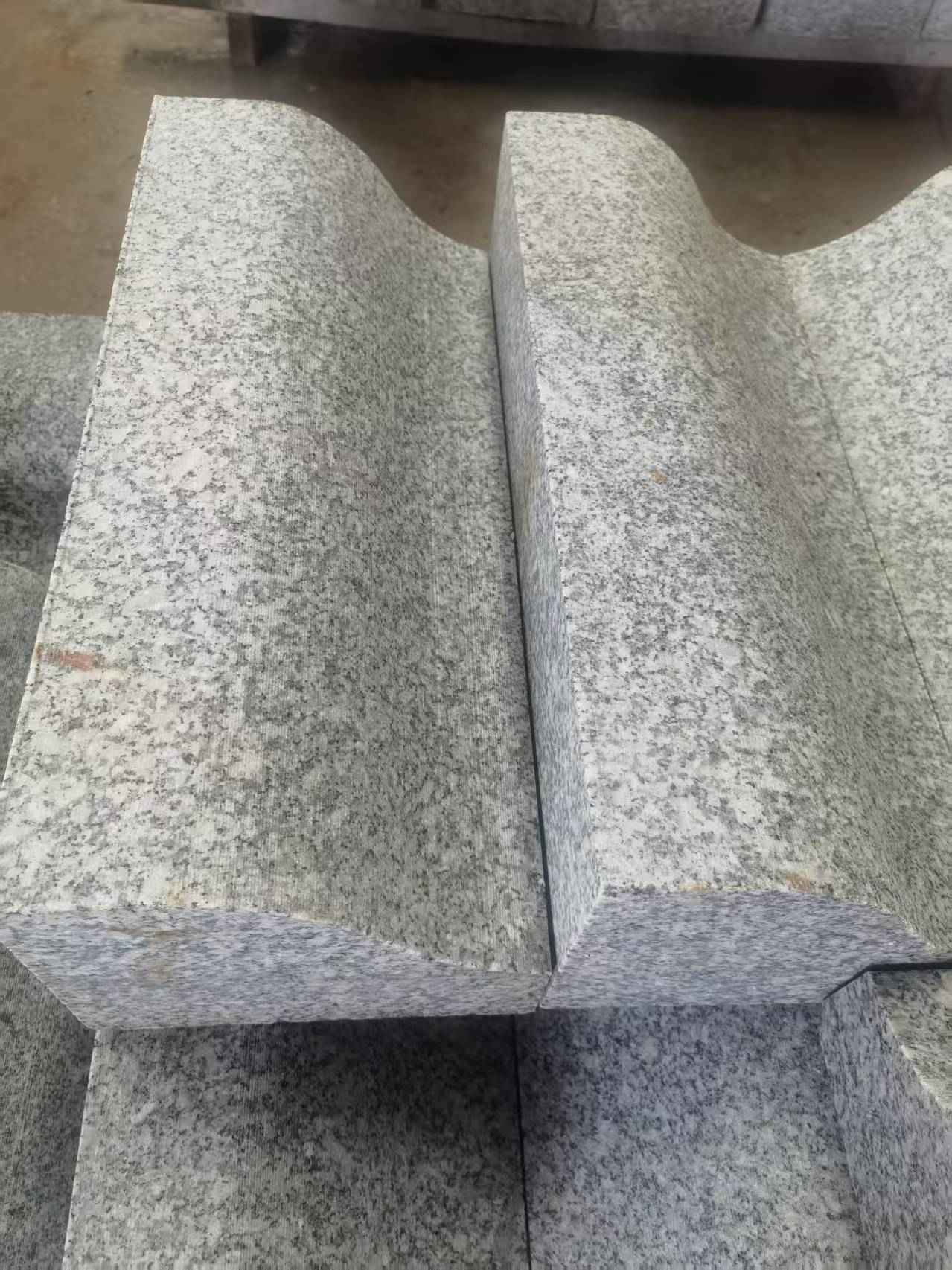商洛芙蓉白S型拉丝面路沿石